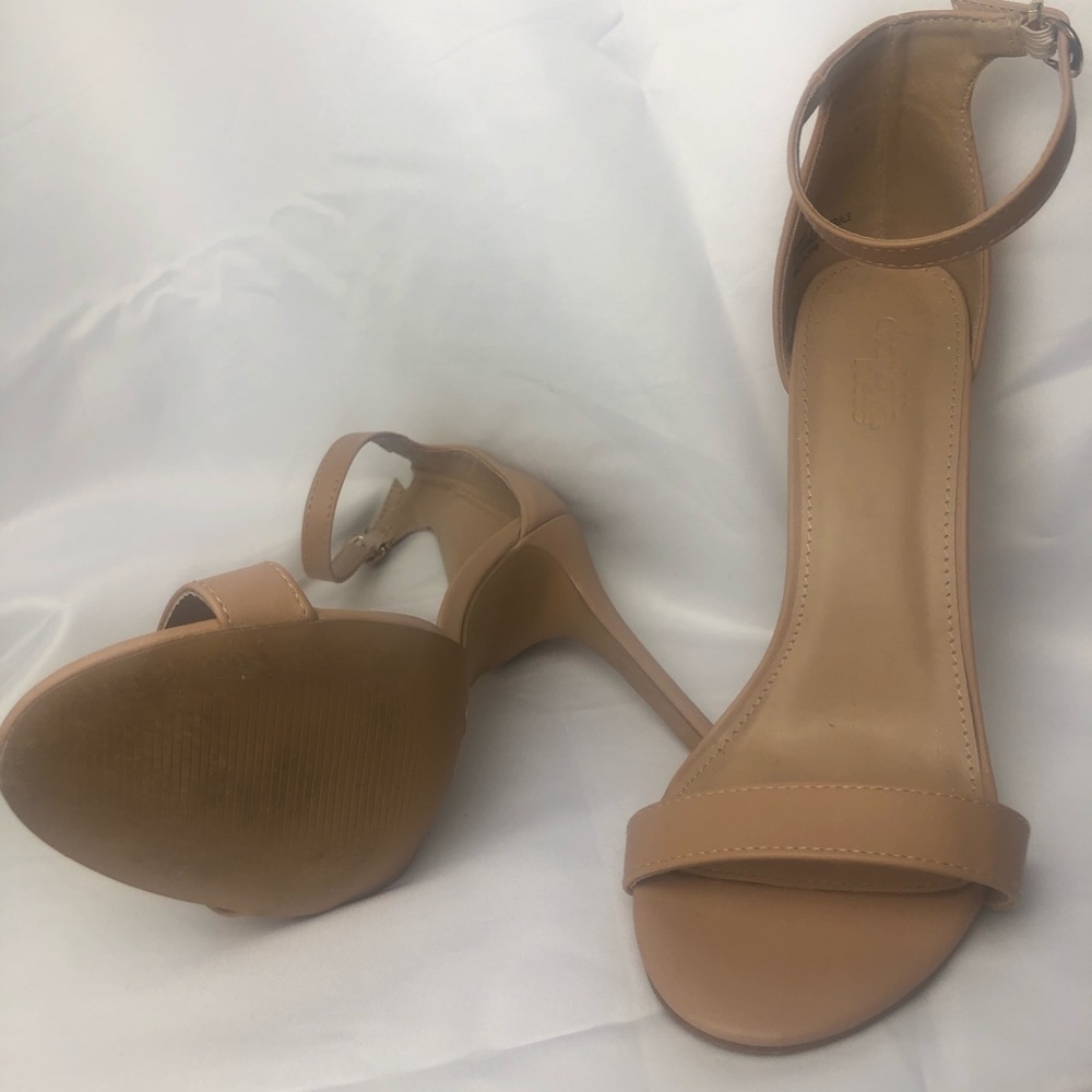 Shoes - Picture 3 of 3